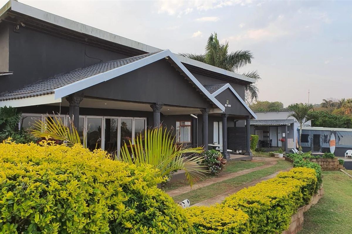 House For Sale in Sunwich Port, KwaZulu Natal - Photo 2