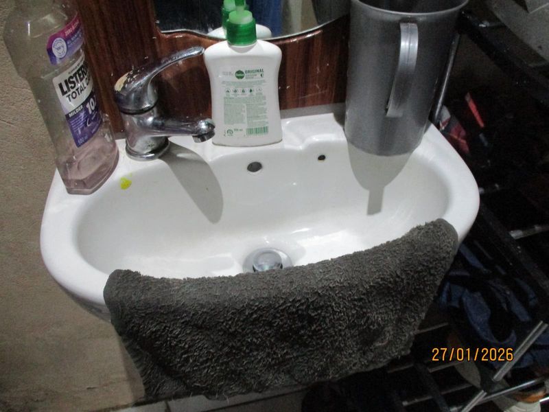 INVESTMENT PROPERTY FOR SALE IN TEMBISA/PRICE REDUCED - Photo 4