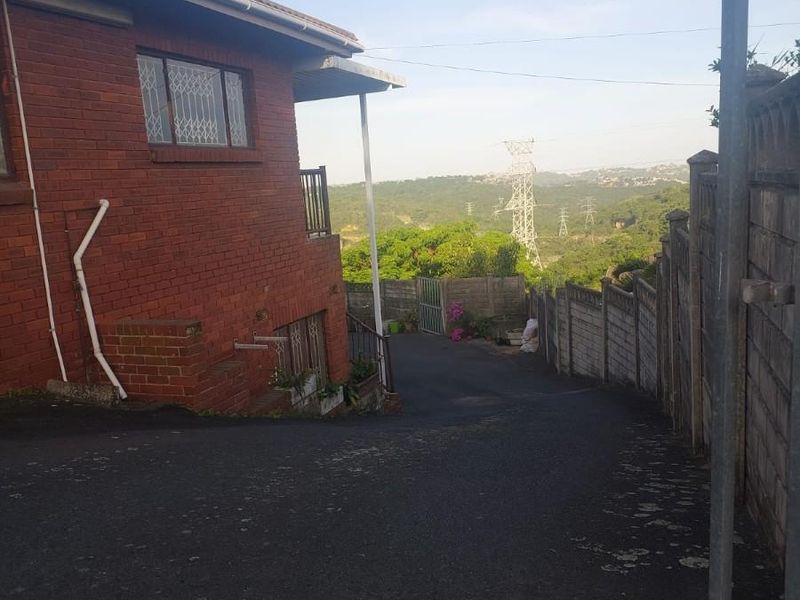 Face Brick House For Sale In Malvern - Photo 2