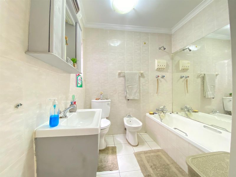 Apartment For Sale in Buurendal, Germiston - Photo 10