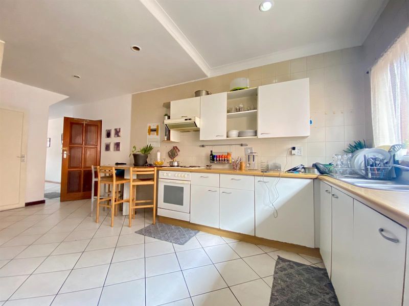 Apartment For Sale in Buurendal, Germiston - Photo 2