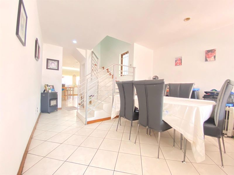 Apartment For Sale in Buurendal, Germiston - Photo 8