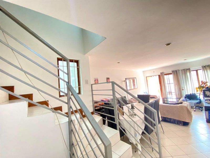 Apartment For Sale in Buurendal, Germiston - Photo 6
