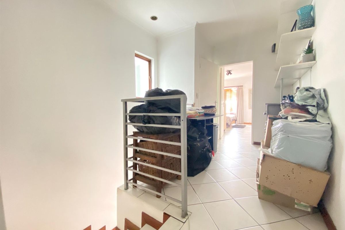 Apartment For Sale in Buurendal, Germiston - Photo 5