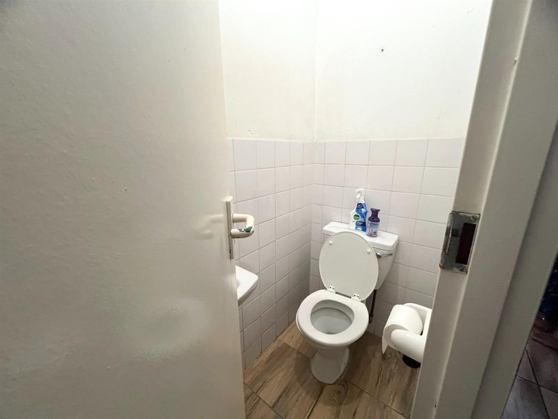 Apartment For Sale in Windsor East, Randburg - Photo 6