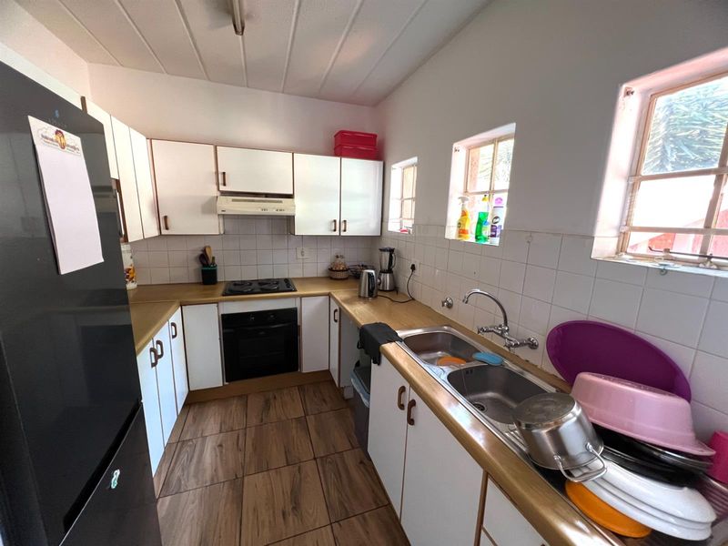 Apartment For Sale in Windsor East, Randburg - Photo 8