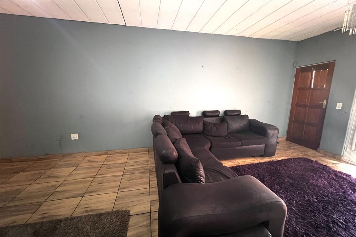 Apartment For Sale in Windsor East, Randburg - Photo 5