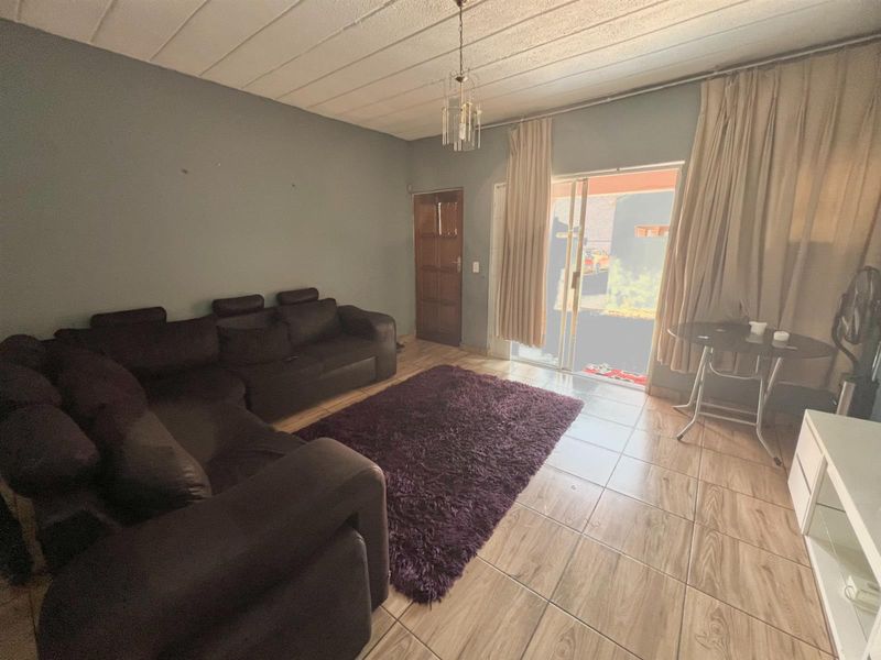 Apartment For Sale in Windsor East, Randburg - Photo 3