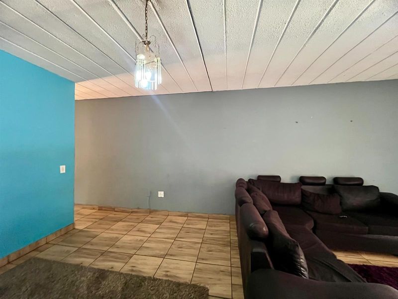 Apartment For Sale in Windsor East, Randburg - Photo 4