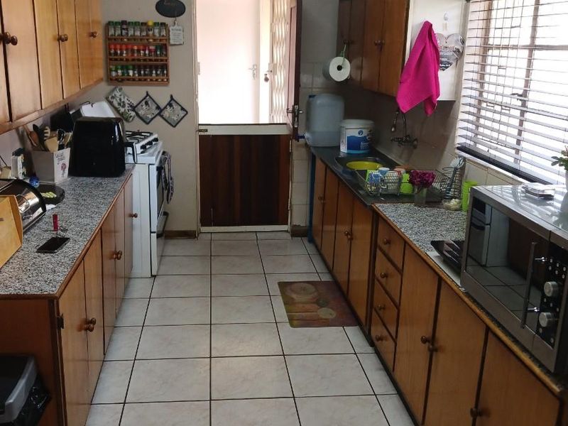 Versatile 21-hectare smallholding for sale near Radium, Bela Bela - Photo 9