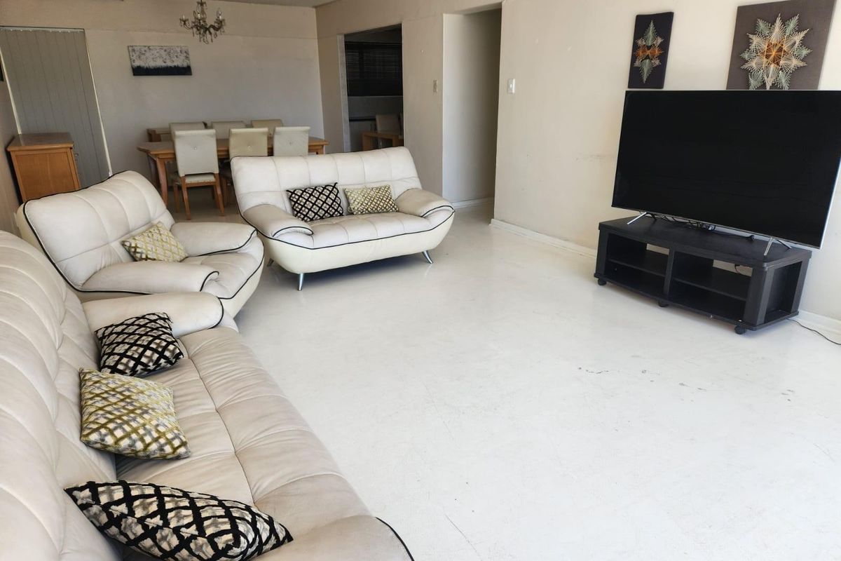 Fully Furnished Student Accommodation - Humewood - Photo 4