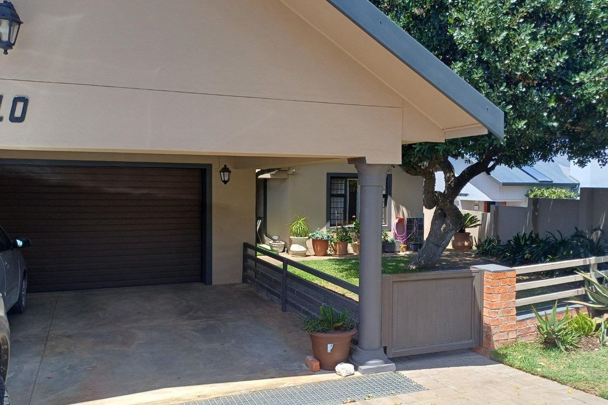 House For Sale in Stilbaai Wes, Stilbaai - Photo 2