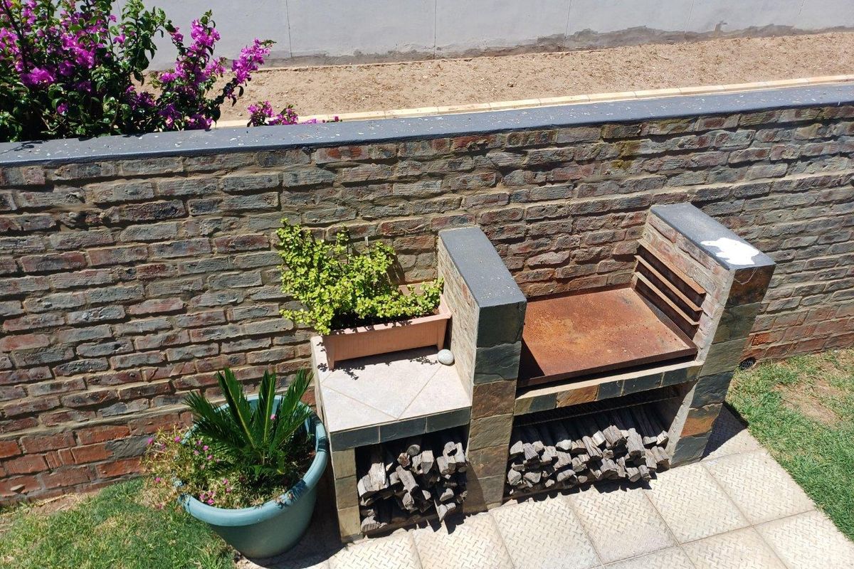 House For Sale in Stilbaai Wes, Stilbaai - Photo 5