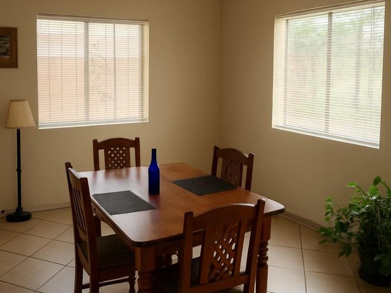 Charming Family Home in Linmeyer - Photo 4