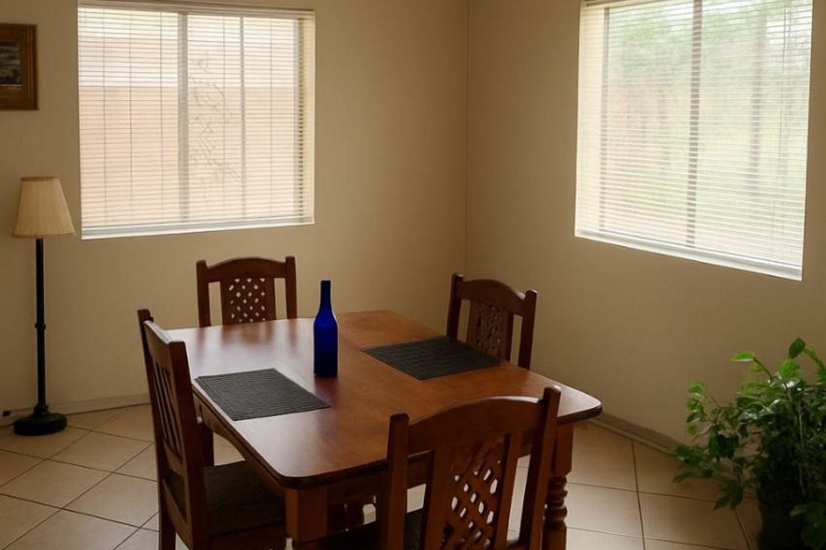 Charming Family Home in Linmeyer - Photo 4