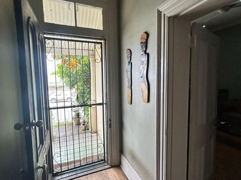 Charming Old Colonial Home for Sale - King Williamstown - Photo 3