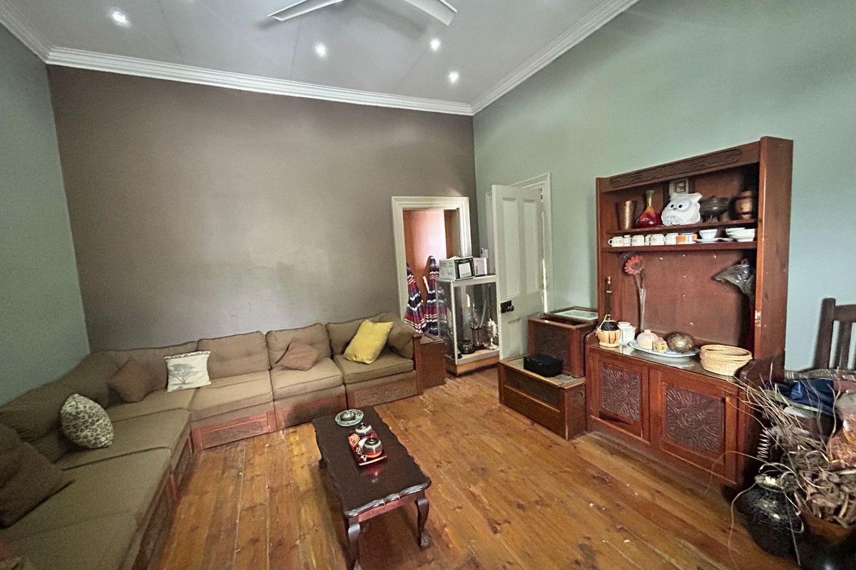 Charming Old Colonial Home for Sale - King Williamstown - Photo 5