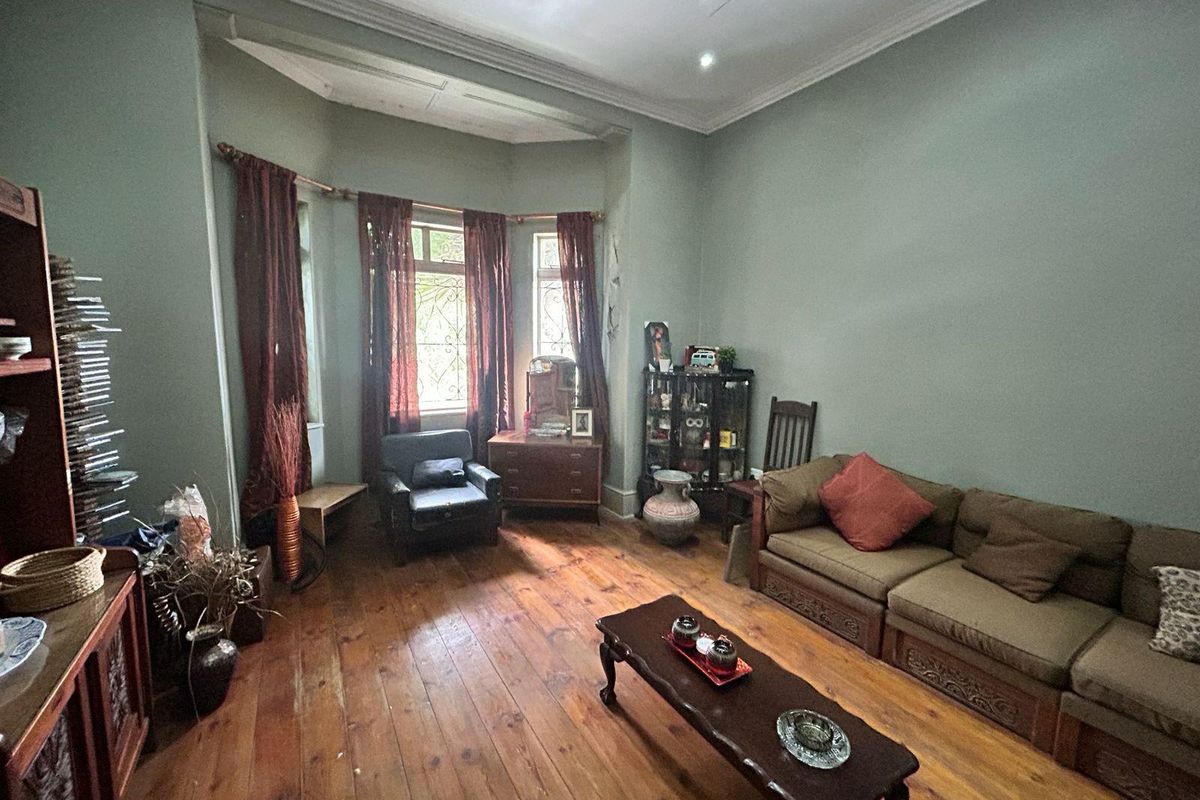 Charming Old Colonial Home for Sale - King Williamstown - Photo 4