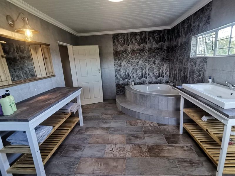 21 ha Smallholding near Radium Bela Bela for sale - Photo 8