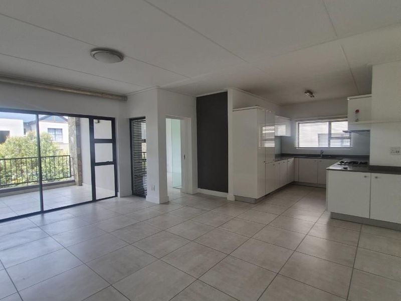 3 bedroom Apartment on 1st floor for Sale in Polofields Lifestyle Estate, Waterfall, Midrand - Photo 4