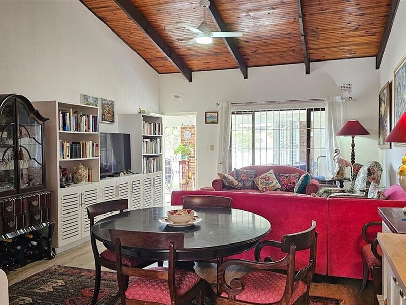 Stunning 2 Bedroom Beach Townhouse - Photo 5