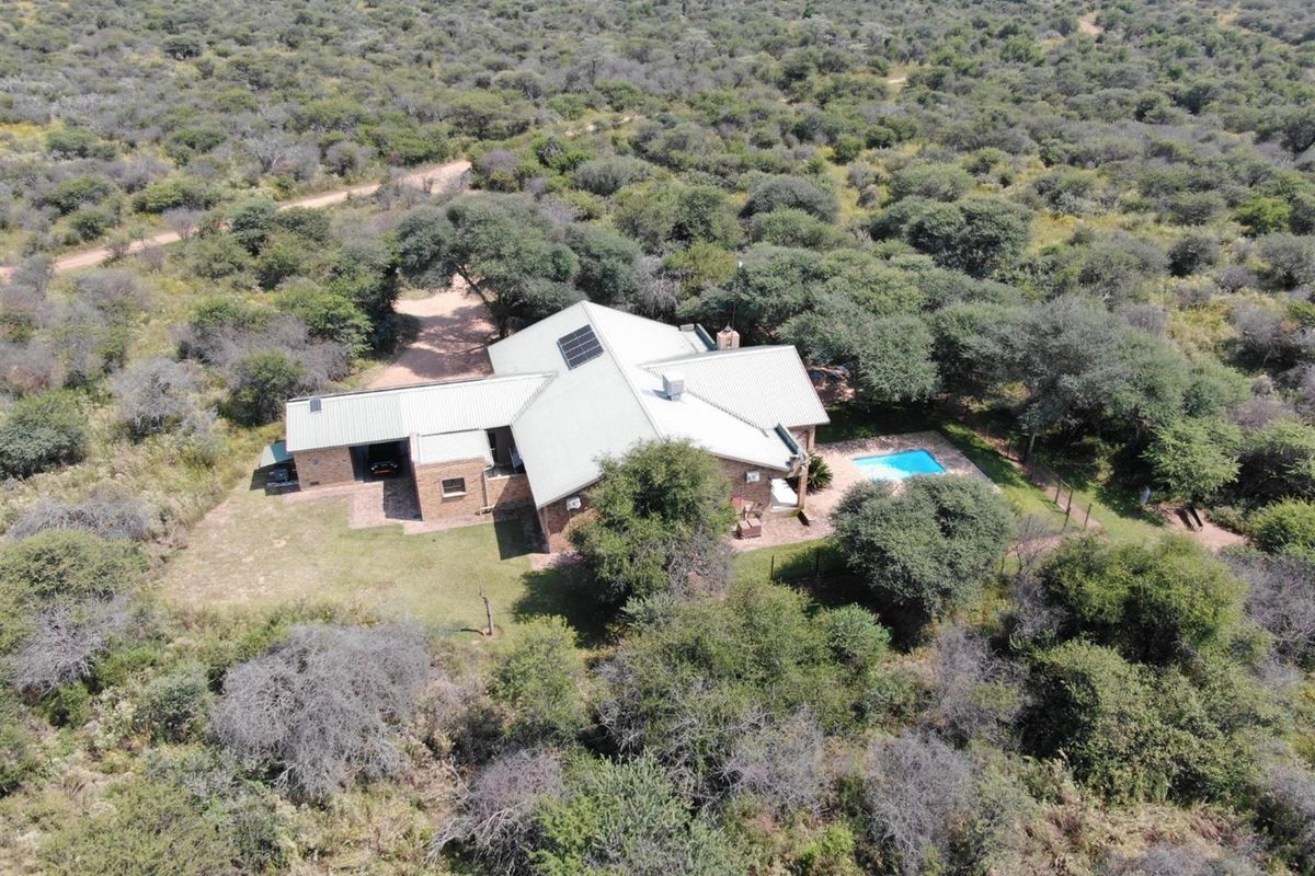 Exquisite fully furnished 4-bedroom home in a prestigious Nature Estate - Photo 2