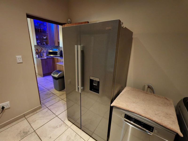 Exquisite fully furnished 4-bedroom home in a prestigious Nature Estate - Photo 5