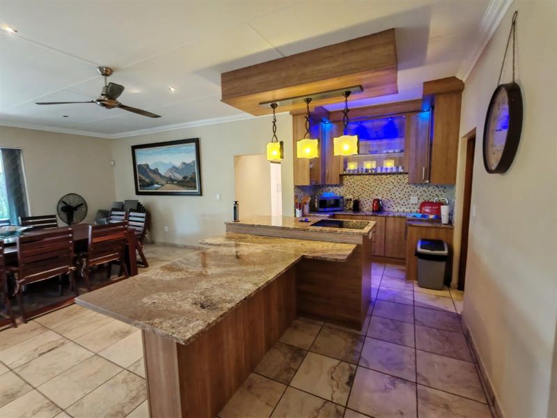 Exquisite fully furnished 4-bedroom home in a prestigious Nature Estate - Photo 10