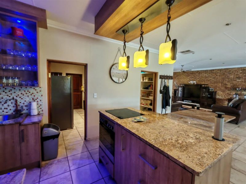 Exquisite fully furnished 4-bedroom home in a prestigious Nature Estate - Photo 9