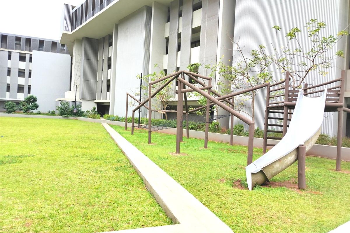 2 Bedroom Apartment for Sale in Sibaya Precinct, Umhlanga, KwaZulu Natal - Photo 4