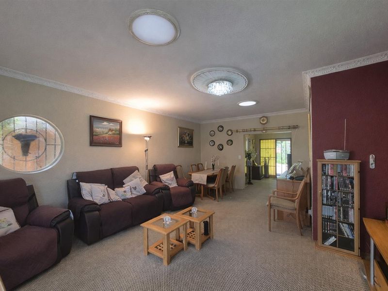 Exceptional Family Living in the Secure Gated Community of Essexwold, Dowerglen - Photo 3