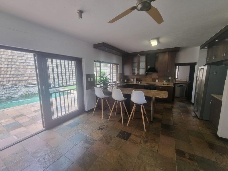 Exclusive Lock-up And Go - Photo 10