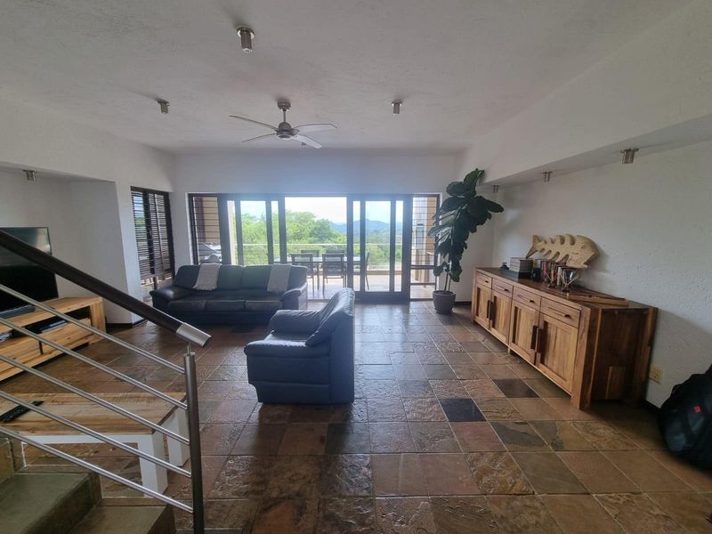 Exclusive Lock-up And Go - Photo 3