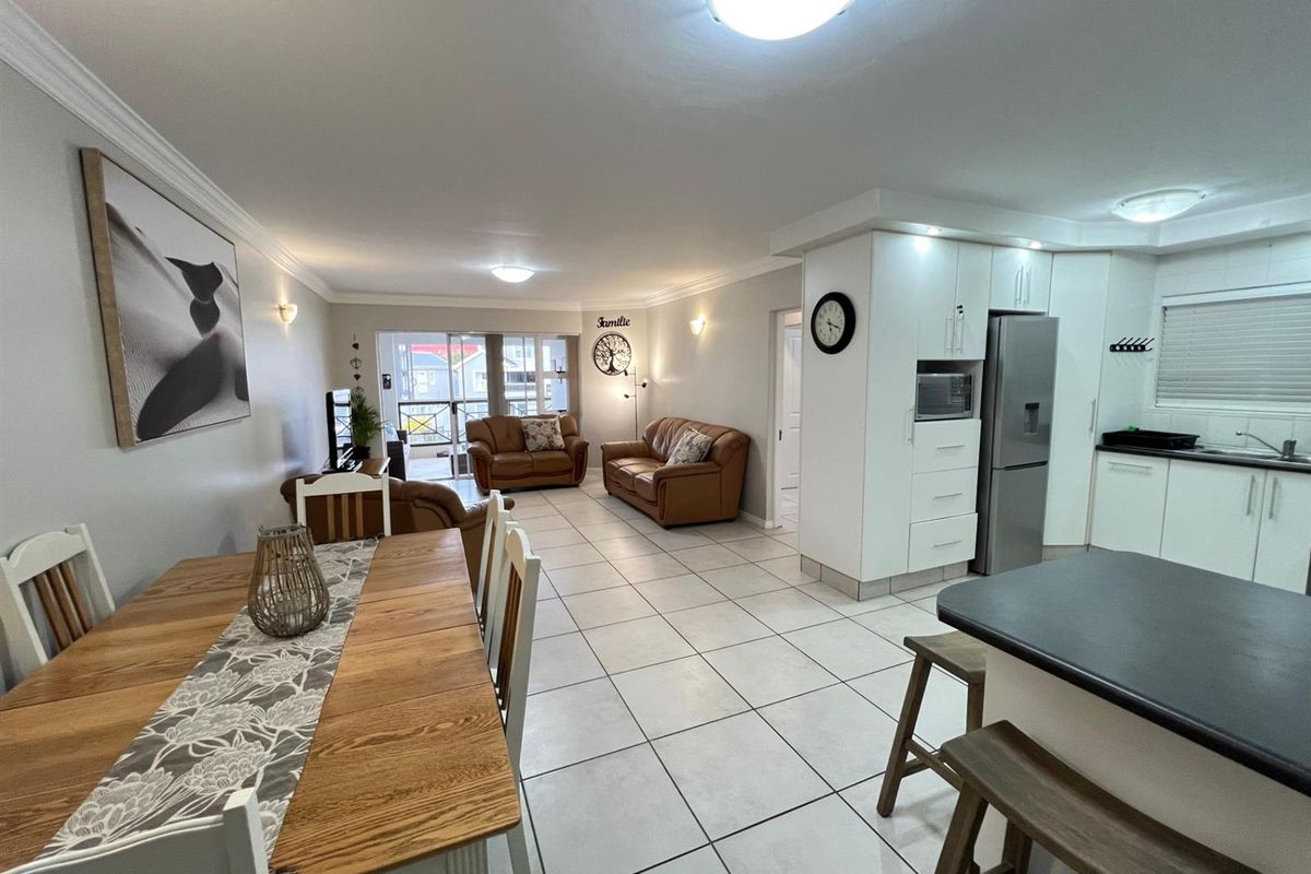 Apartment For Sale in Marina Martinique, Jeffreys Bay - Photo 2