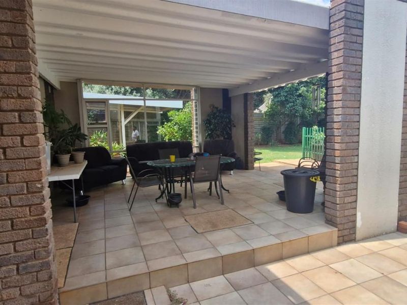 House For Sale in Wilkoppies, Klerksdorp, North West - Photo 8