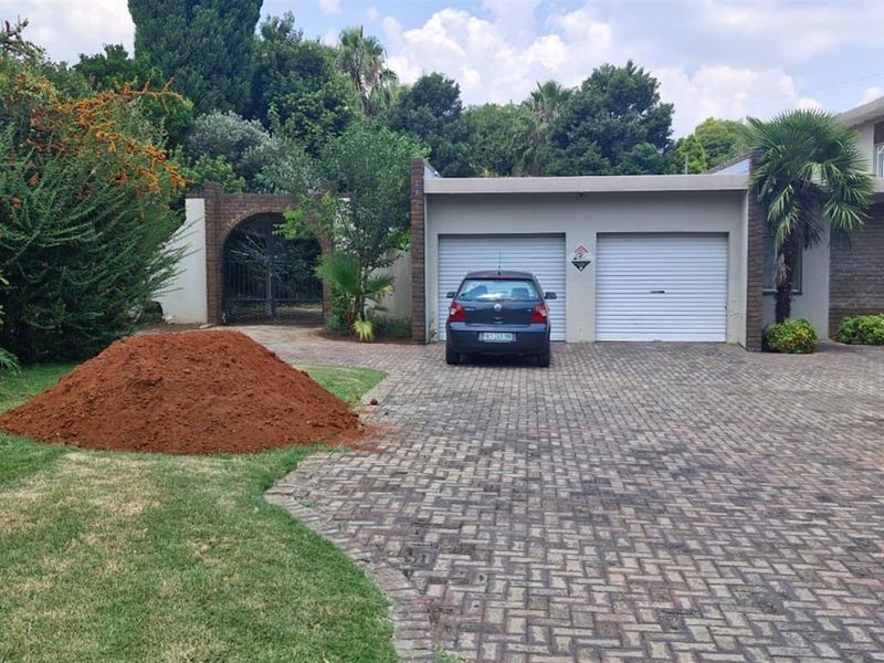 House For Sale in Wilkoppies, Klerksdorp, North West - Photo 3