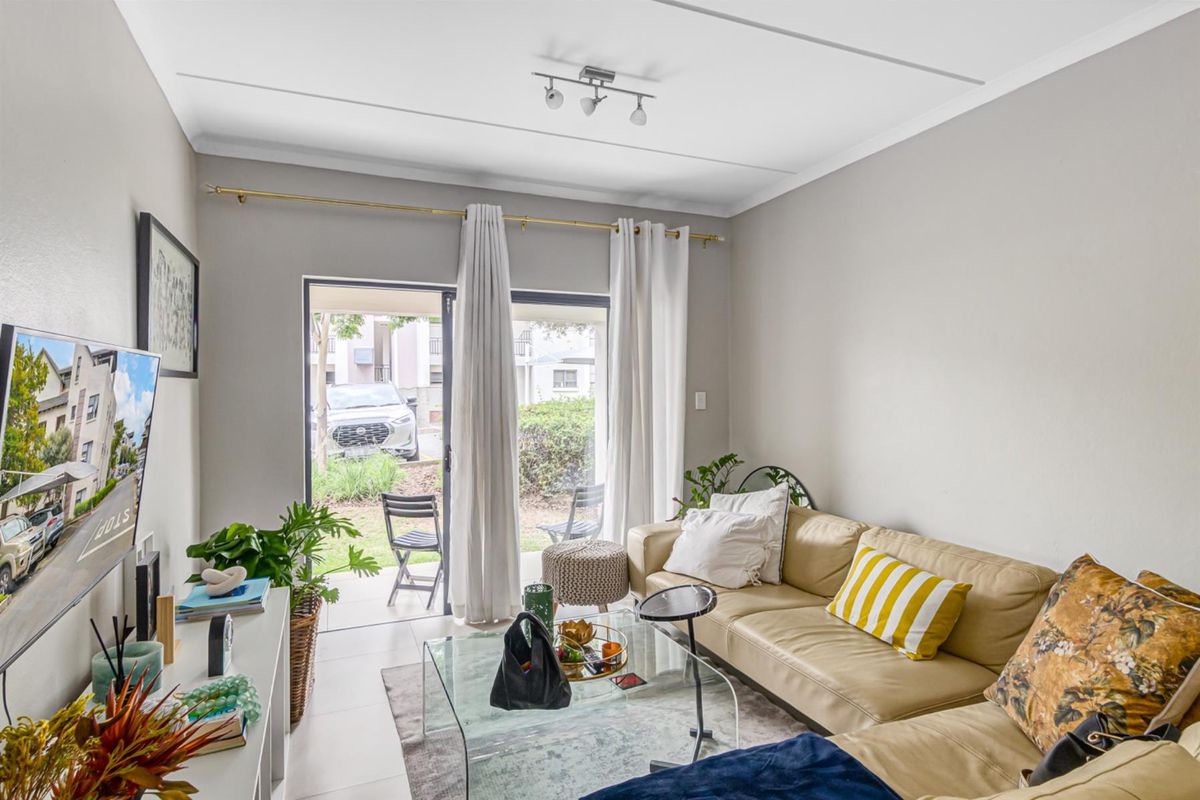 Newly renovated 1 Bedroom Ground Floor Unit for sale in Dainfern - Photo 4