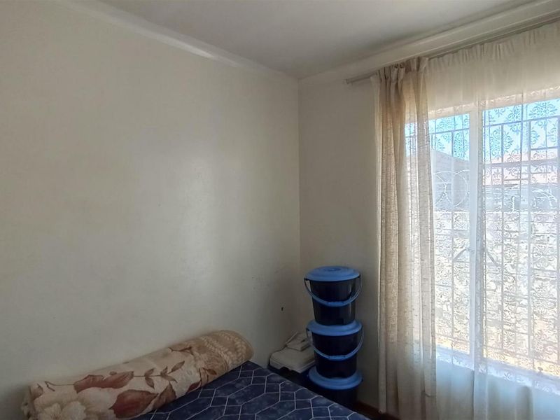 House For Sale in Vanderbijlpark - Photo 10