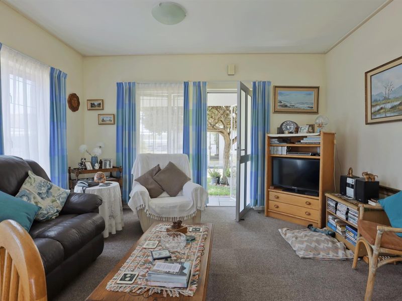 A Beautiful Cottage for Relaxed Retirement Living - Photo 8