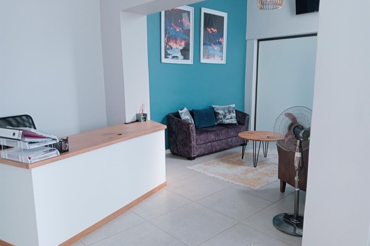 WELL LOCATED COMMERCIAL PROPERTY FOR SALE - Photo 5