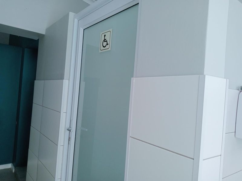 WELL LOCATED COMMERCIAL PROPERTY FOR SALE - Photo 9