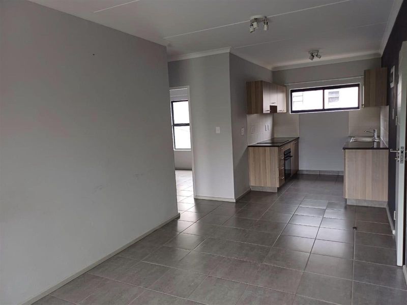 Apartment To Rent in Umbogintwini, Amanzimtoti, KwaZulu Natal - Photo 5