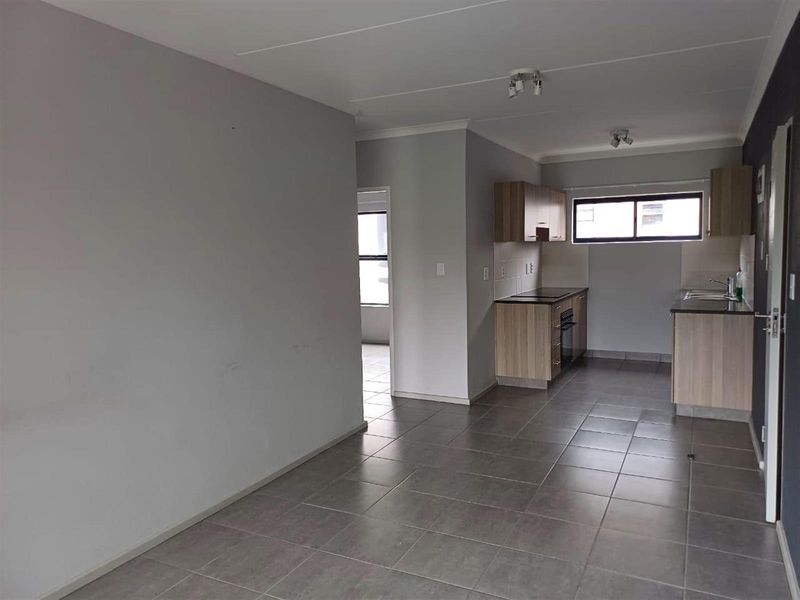 Apartment To Rent in Umbogintwini, Amanzimtoti, KwaZulu Natal - Photo 4