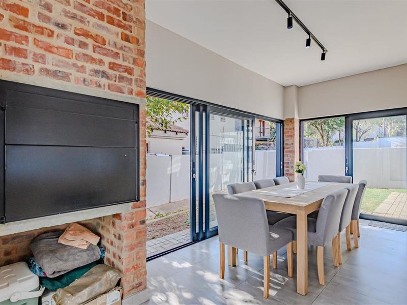 Modern and Energy-Efficient Home in Secure Estate! - Photo 9