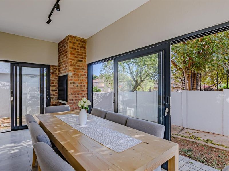 Modern and Energy-Efficient Home in Secure Estate! - Photo 10