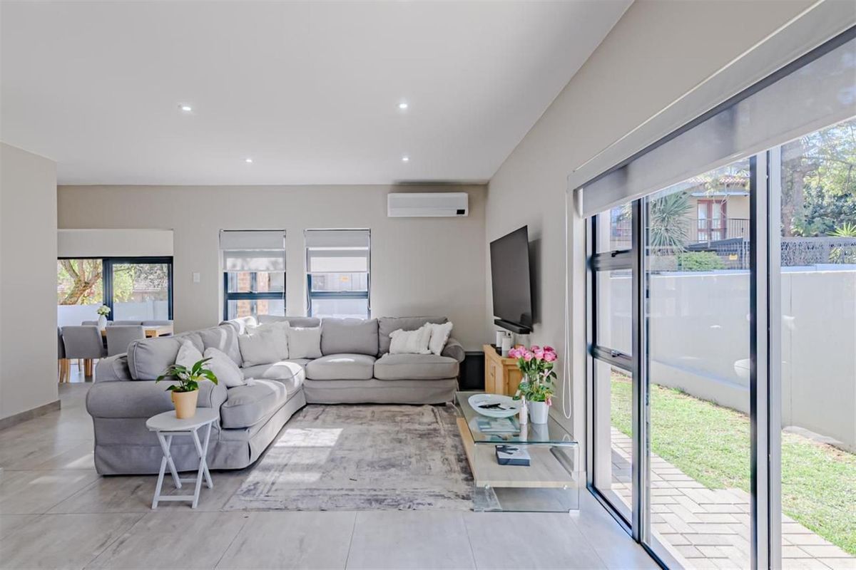 Modern and Energy-Efficient Home in Secure Estate! - Photo 4