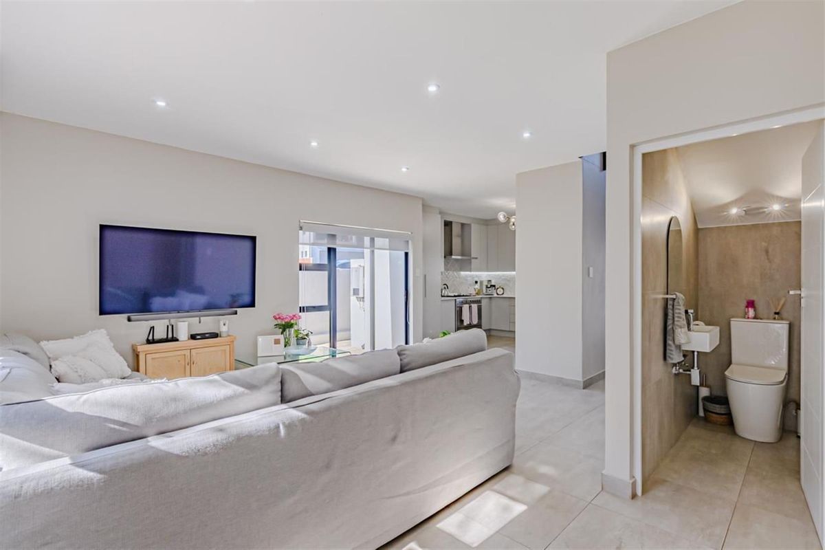 Modern and Energy-Efficient Home in Secure Estate! - Photo 2