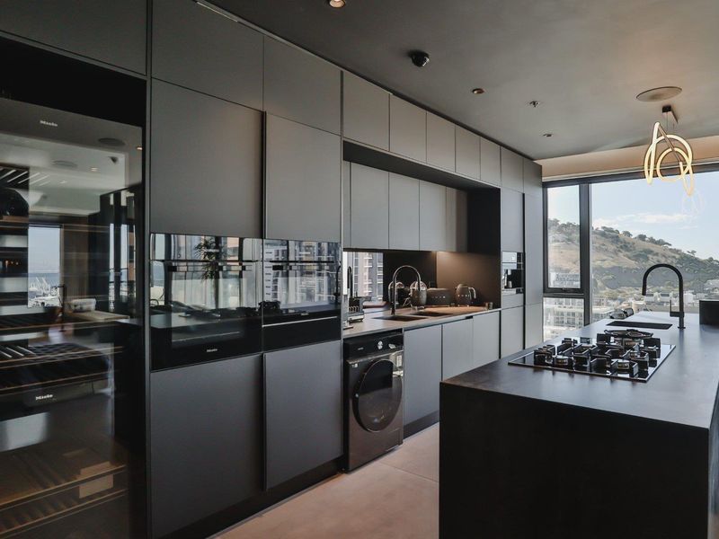 Apartment For Sale in Cape Town City Centre, Cape Town - Photo 2