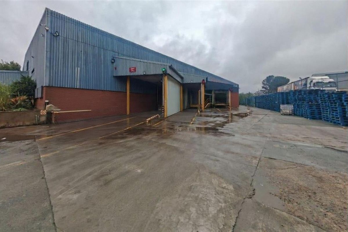 Commercial Property To Rent or For Sale in Ormonde, Johannesburg - Photo 5