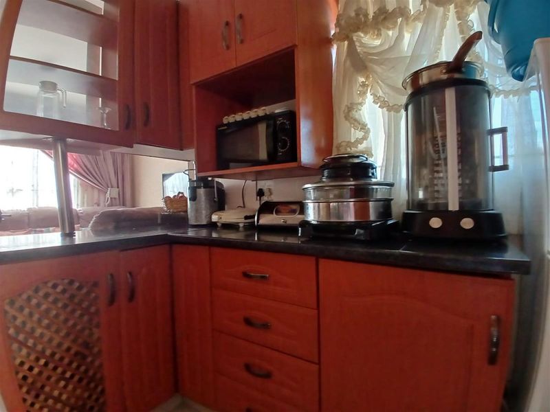 House For Sale in Madadeni A, Madadeni, Newcastle, KwaZulu Natal - Photo 2